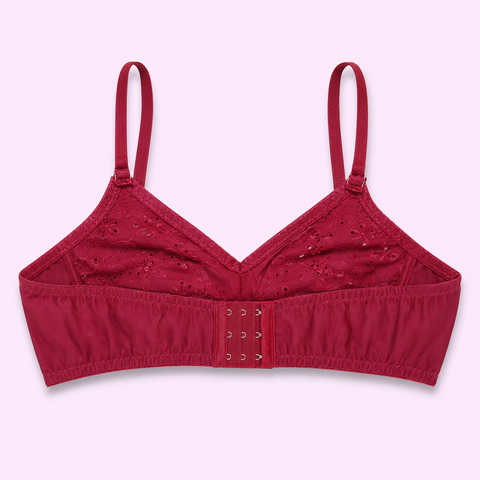 Red bra with floral lace details 
